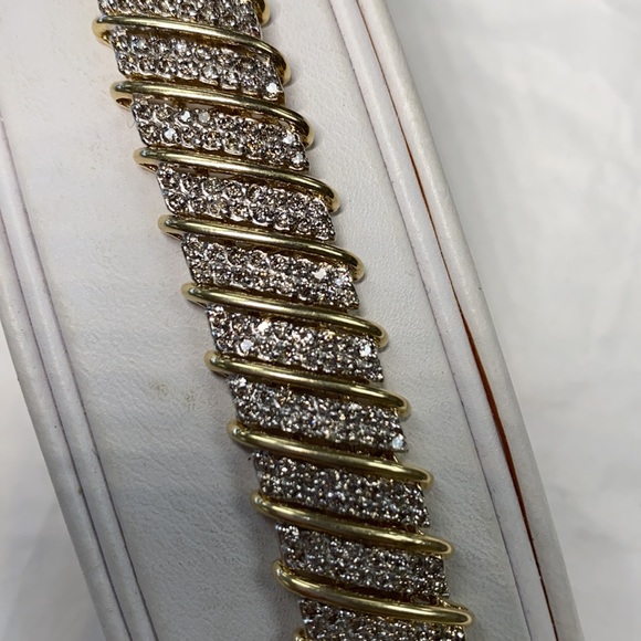 14K Solid Gold Diamonds Bracelet - Picture 2 of 8